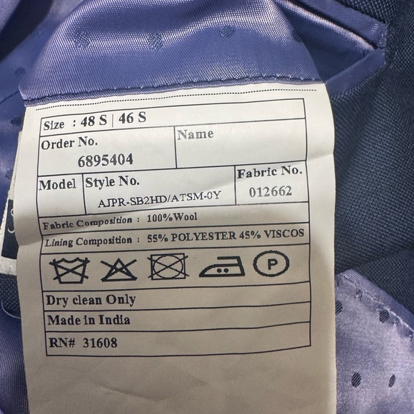 NWOT Mens sports coat by Jos A Bank, size 48 regular. Beautiful Navy Blue - Picture 14 of 14